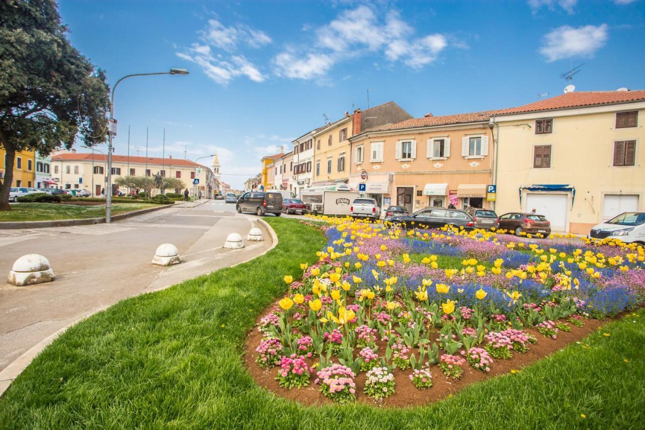 Holiday Home Camellia Poreč Dış mekan fotoğraf